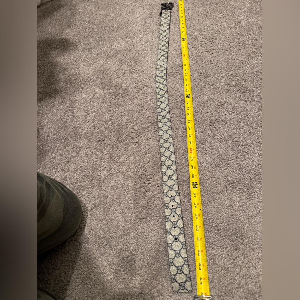 Mens Gucci belt - Picture 3 of 5